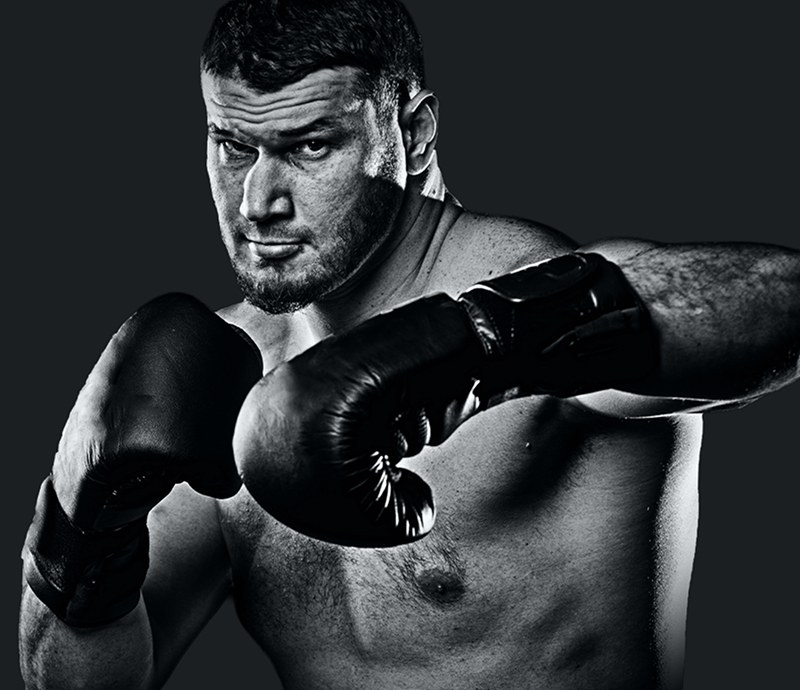 Arslanbek Makhmudov, Boxing heavyweight fighter
