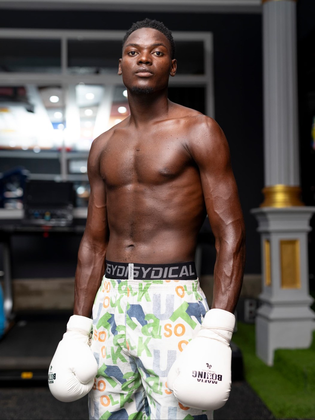 Frank Shagembe, Boxing light heavyweight fighter