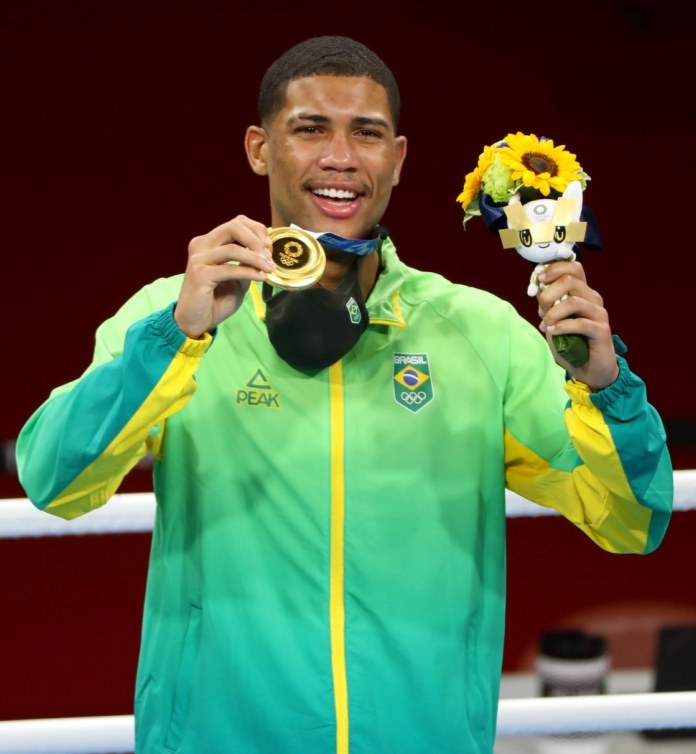 Hebert Conceição, Boxing middleweight fighter