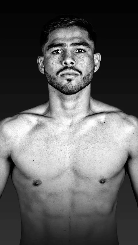 Isaac Lucero, Boxing super welterweight fighter