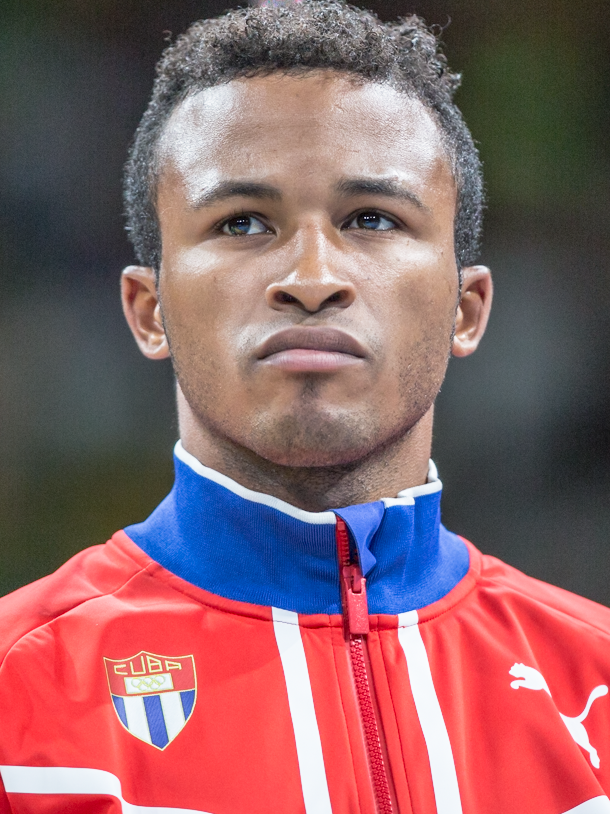 Lazaro Alvarez, Boxing lightweight fighter