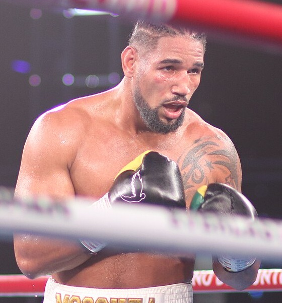 Leonardo Mosquea, Boxing cruiserweight fighter